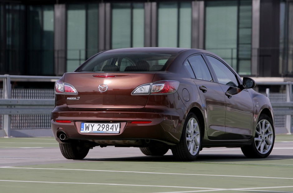 Ford Focus kontra Mazda 3 i Volkswagen Jetta: limuzyny małego formatu