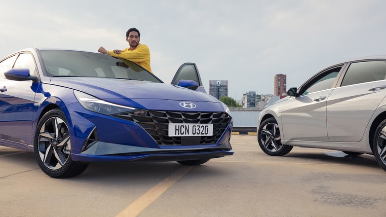 Nowy Hyundai Elantra – ładniejszy, większy ale tylko z jednym silnikiem