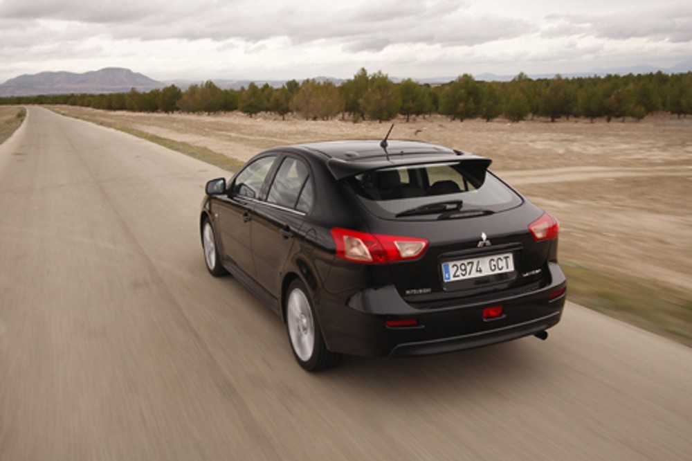 Mitsubishi Lancer Sportback - Siła napędowa