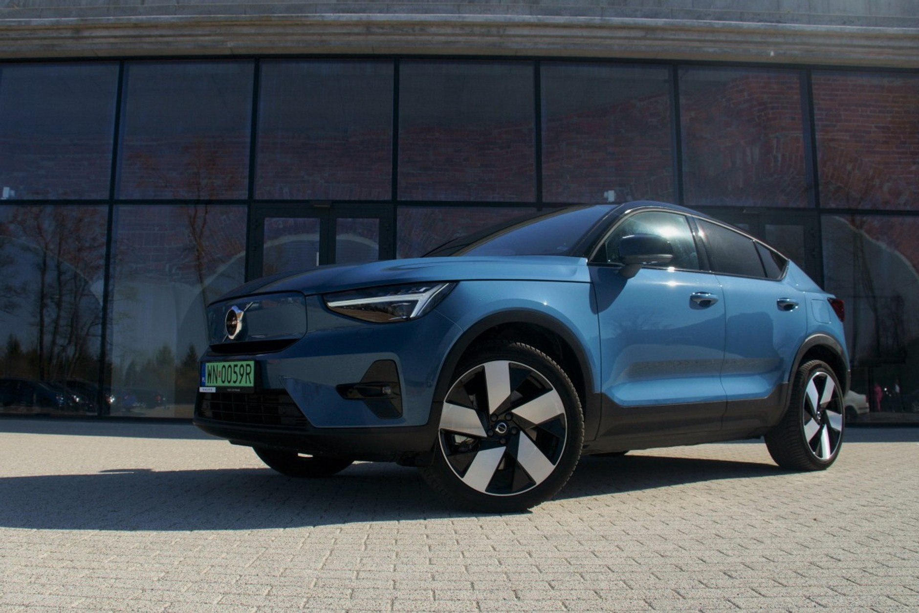 Volvo C40 Recharge P8