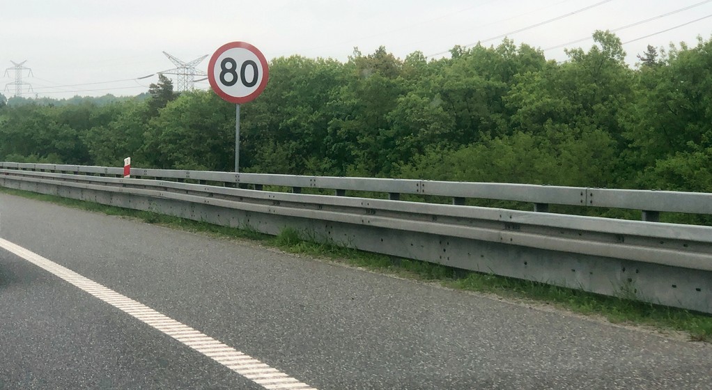 Ograniczenie prędkości do 80 km na godz. na A1