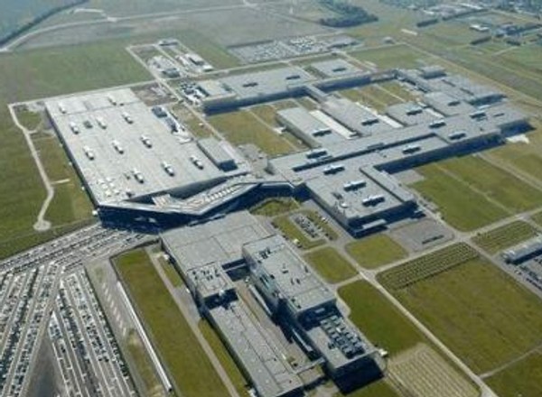 BMW X1 oraz MINI SUV - Paryskie nowości