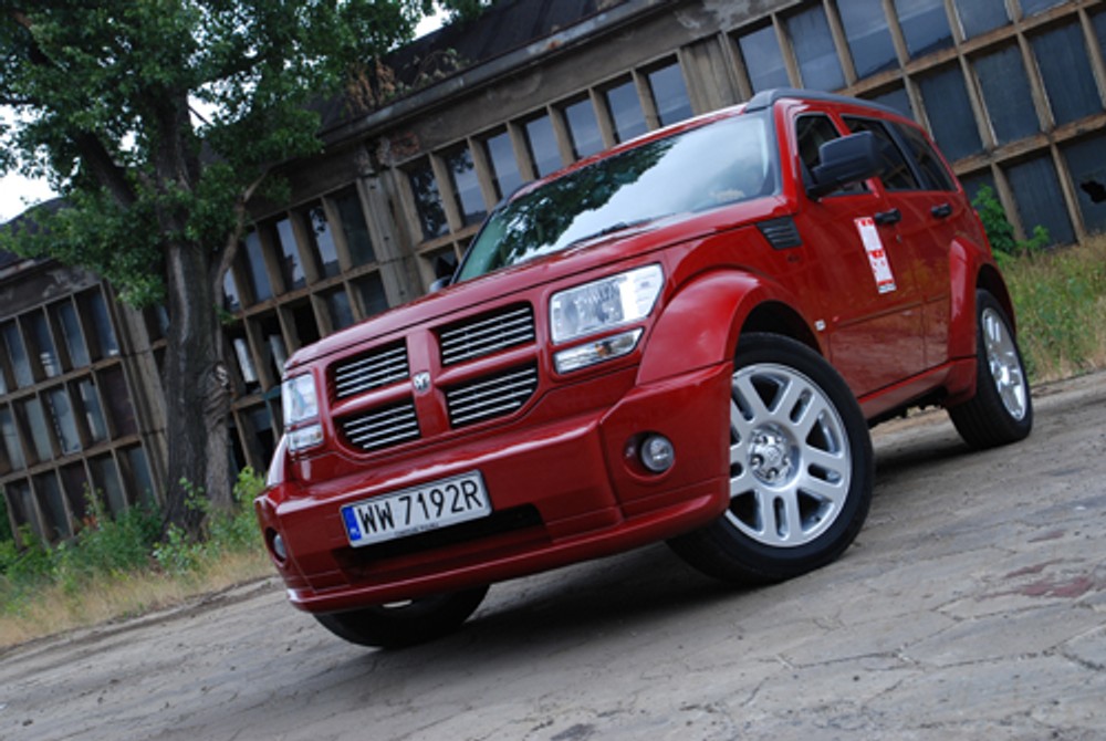 Dodge Nitro RT 4.0 - Wybuchowy, ale bez dopalacza