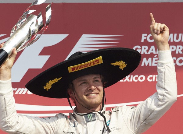 Grand Prix Meksyku 2015: dublet Mercedesa, dramat Ferrari
