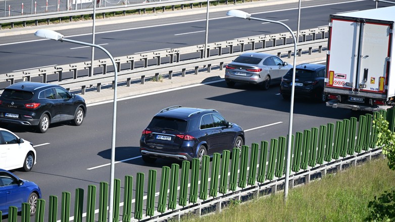 Jaki mandat grozi za wymuszenie pierwszeństwa?