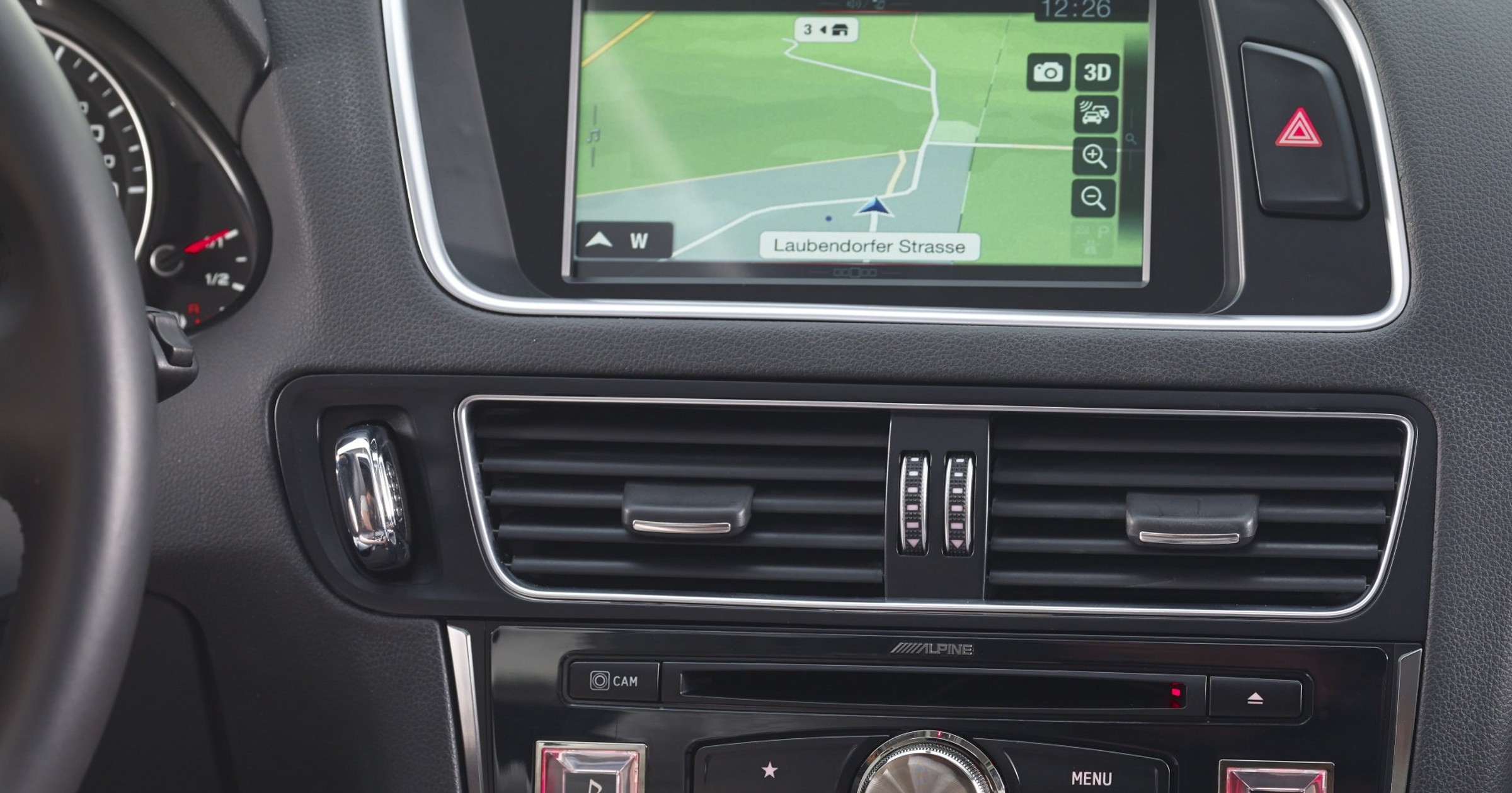 Audi Q_5_Alpine