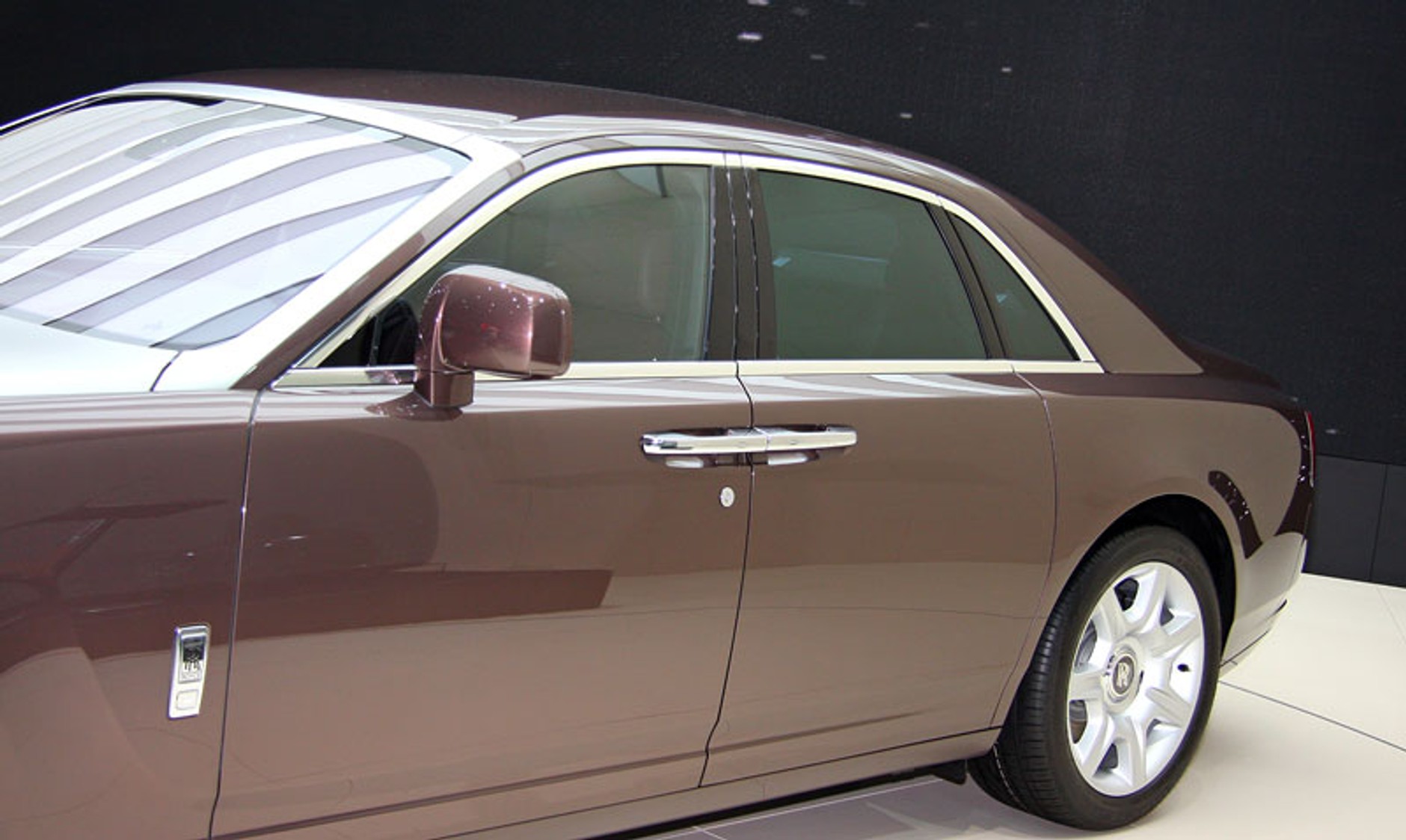 IAA Frankfurt 2009: Rolls-Royce Ghost – pierwsze wrażenia (fotogaleria)