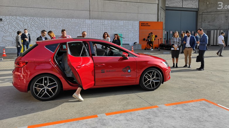 Wysiadanie z samochodu