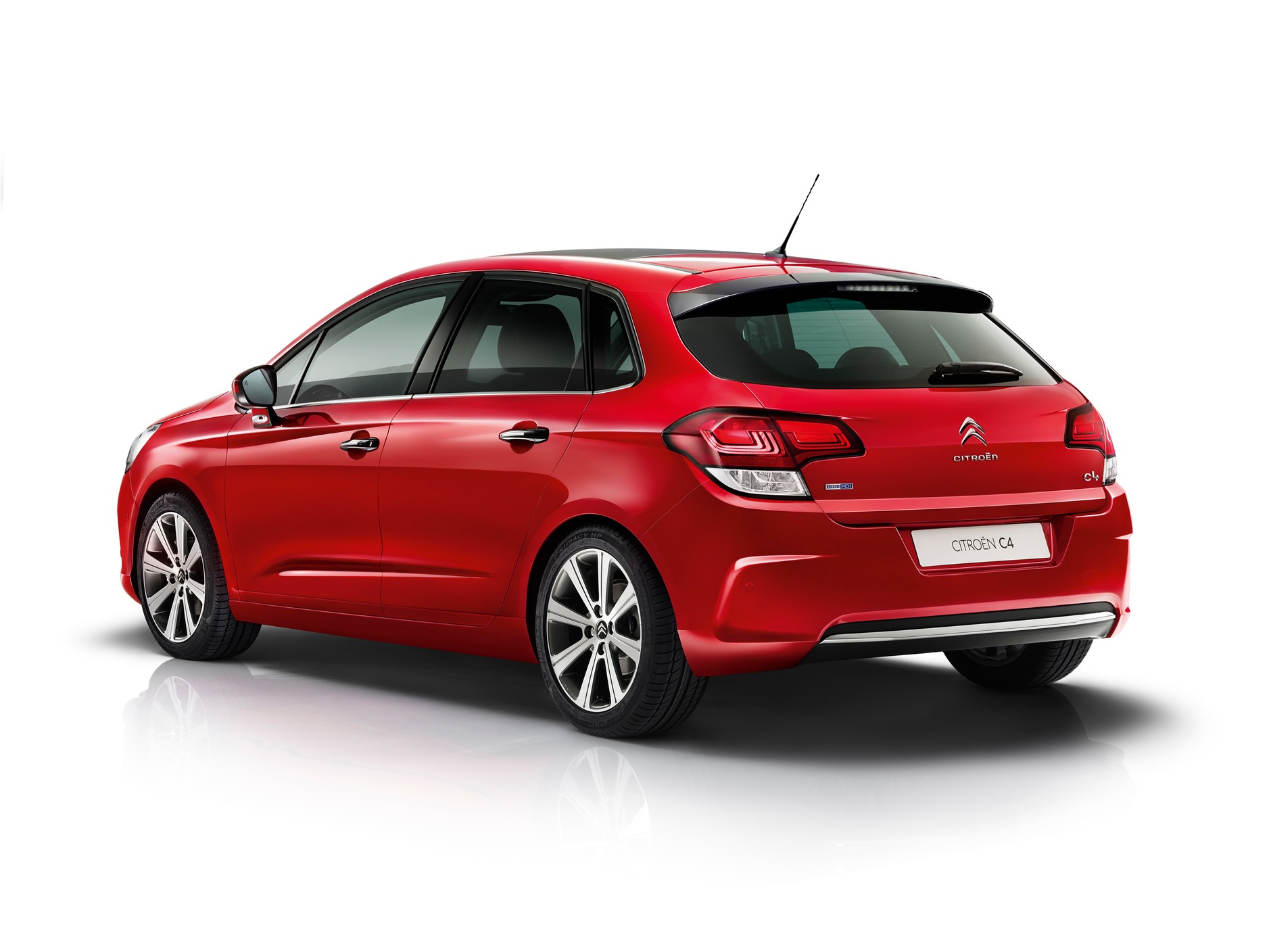 Odświeżony Citroen C4