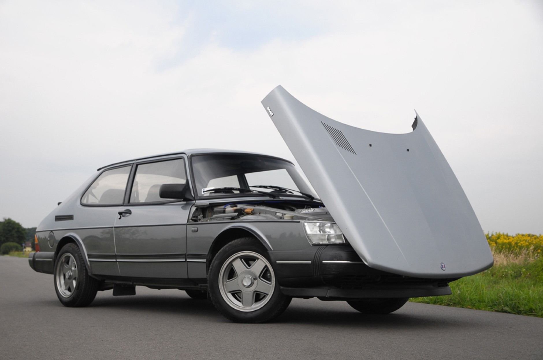 Saab 900 - Awangarda tylko dla odważnych?