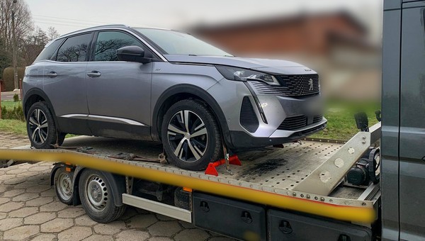 Skradziony Peugeot 3008