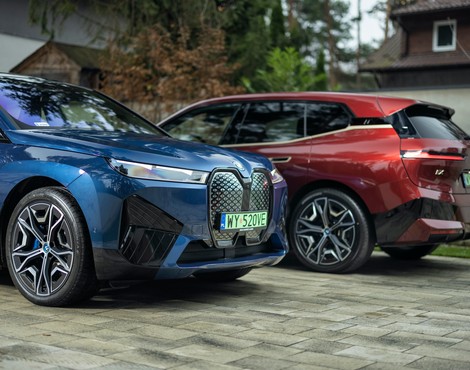BMW iX