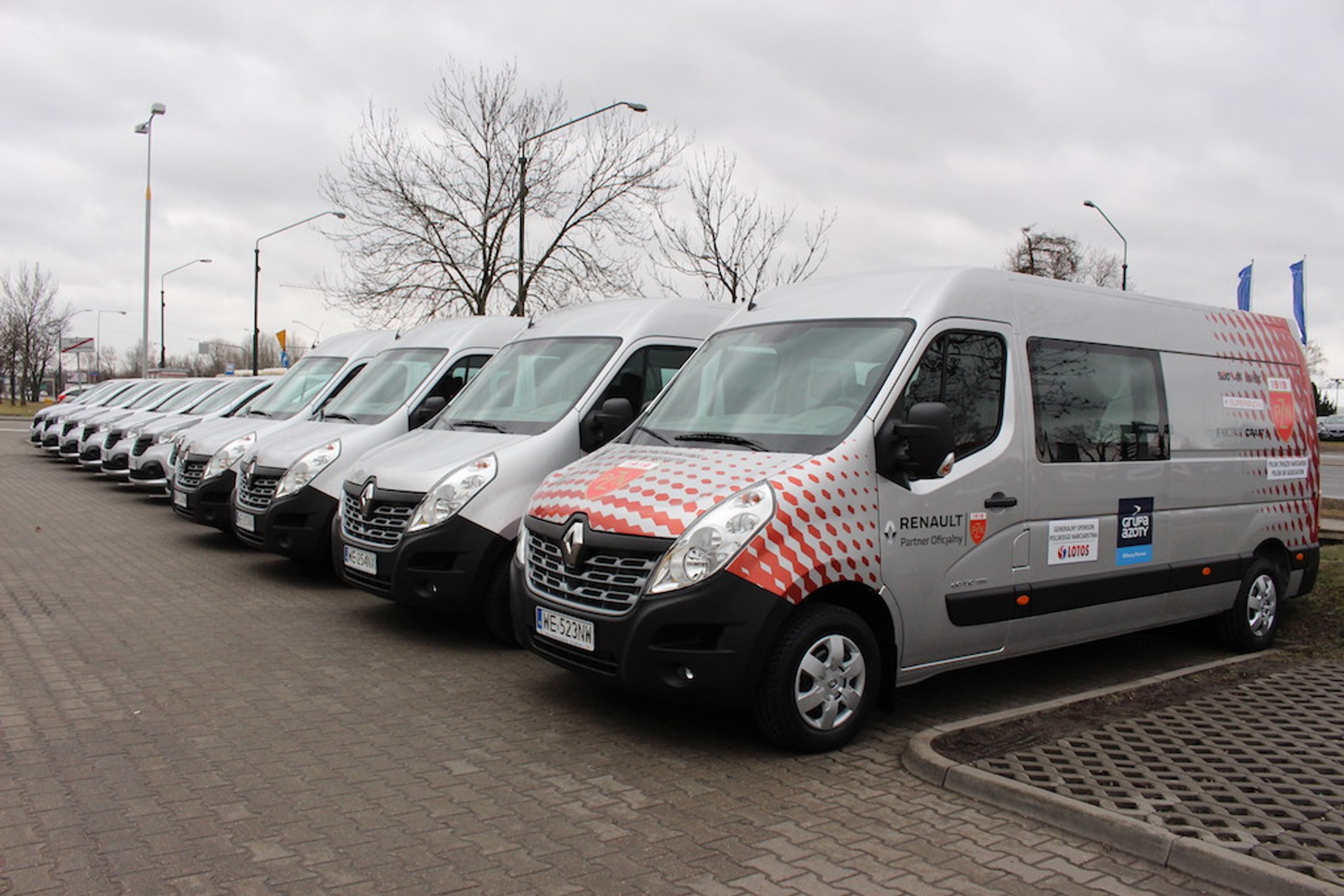 Samochody Renault dla PZN