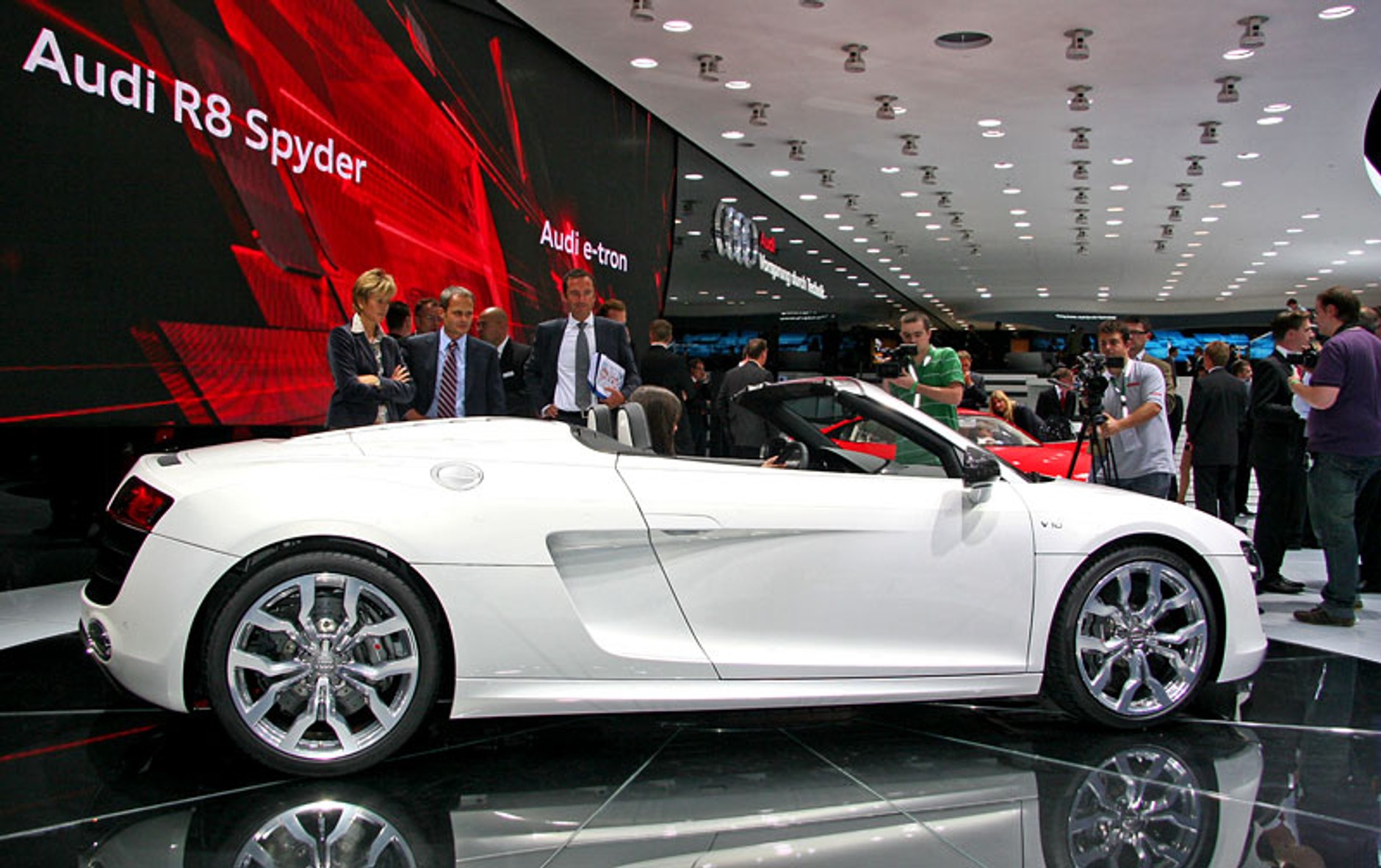 Audi R8 Spyder: V10 quattro inaczej