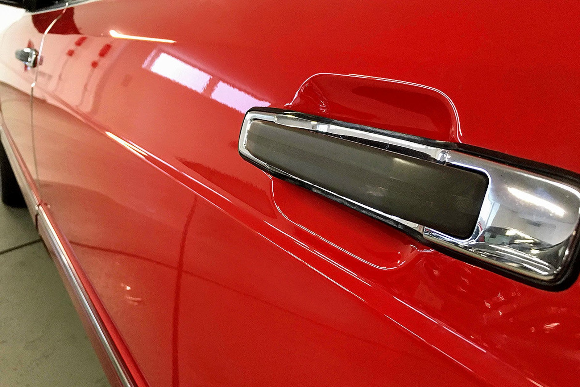 Mercedes Benz 560 SEL