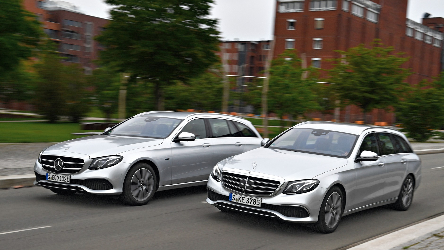Mercedes: E 300 de kontra E 300 d