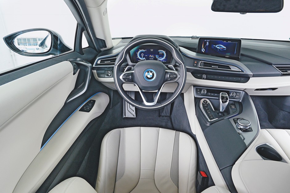 BMW i8