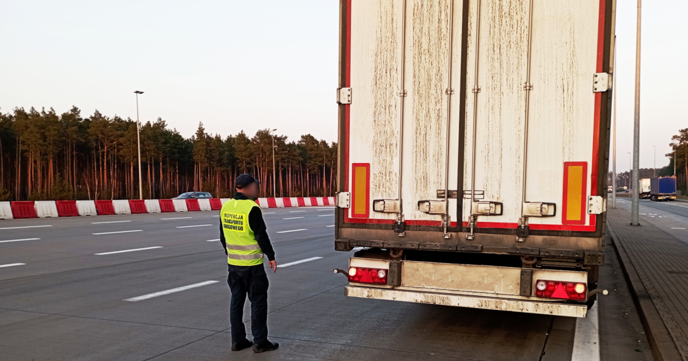 Kontrola ciężarówki rosyjskiego przewoźnika na autostradzie A2