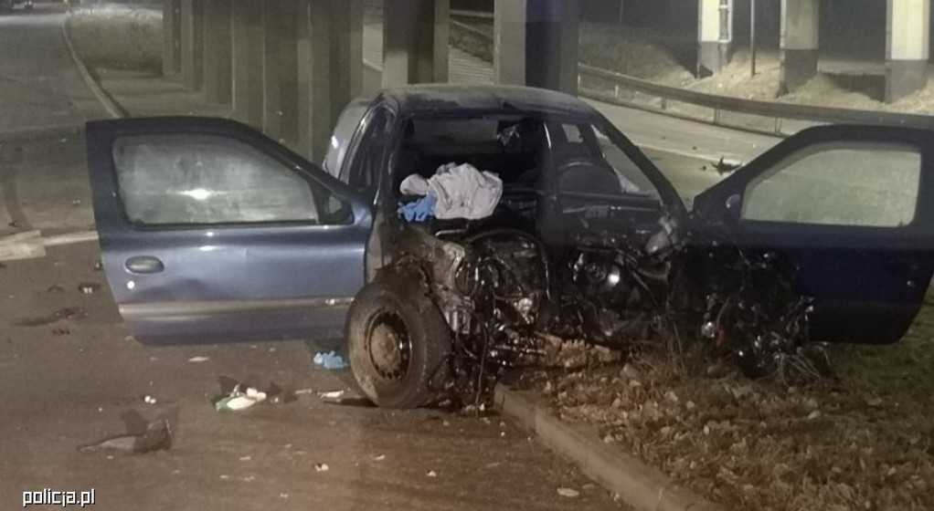 Ucieczka przed policją zakończyła się wypadkiem