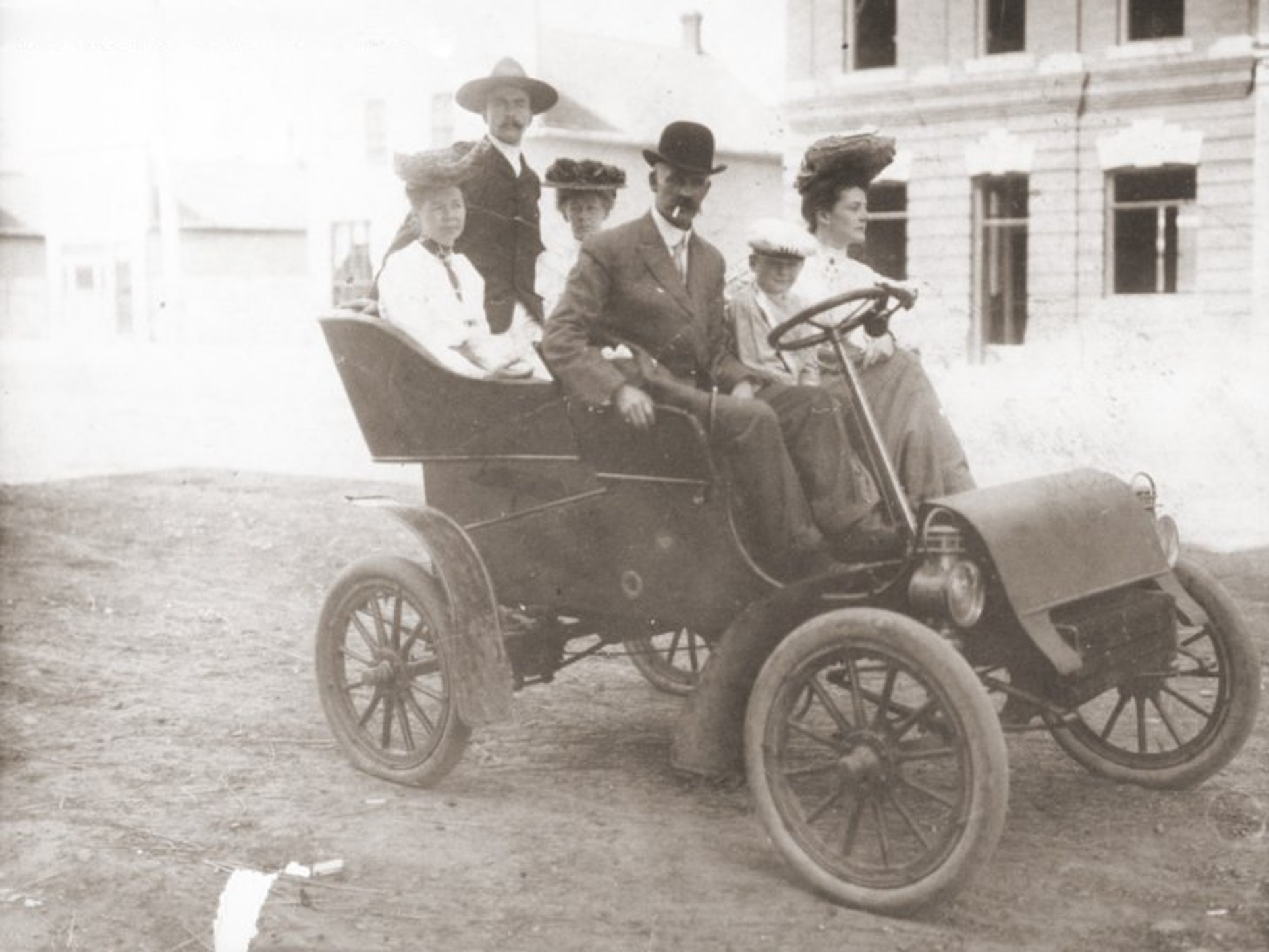 Najstarszy Ford idzie pod młotek, właściciel liczy na 400-500 tys. dolarów