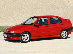 Alfa Romeo 146 - styl i charakter za rozsądne pieniądze