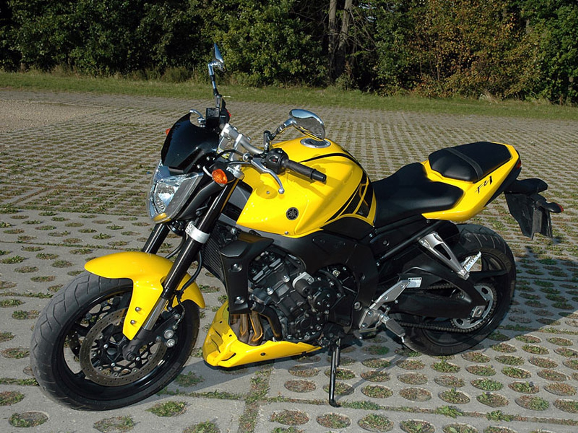 KTM 990 SuperDuke vs. Yamaha FZ1 (test porównawczy)