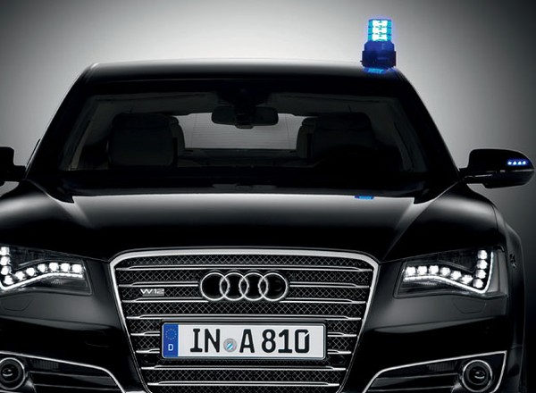 Pancerne Audi A8L W12 bardziej odporne na strzały
