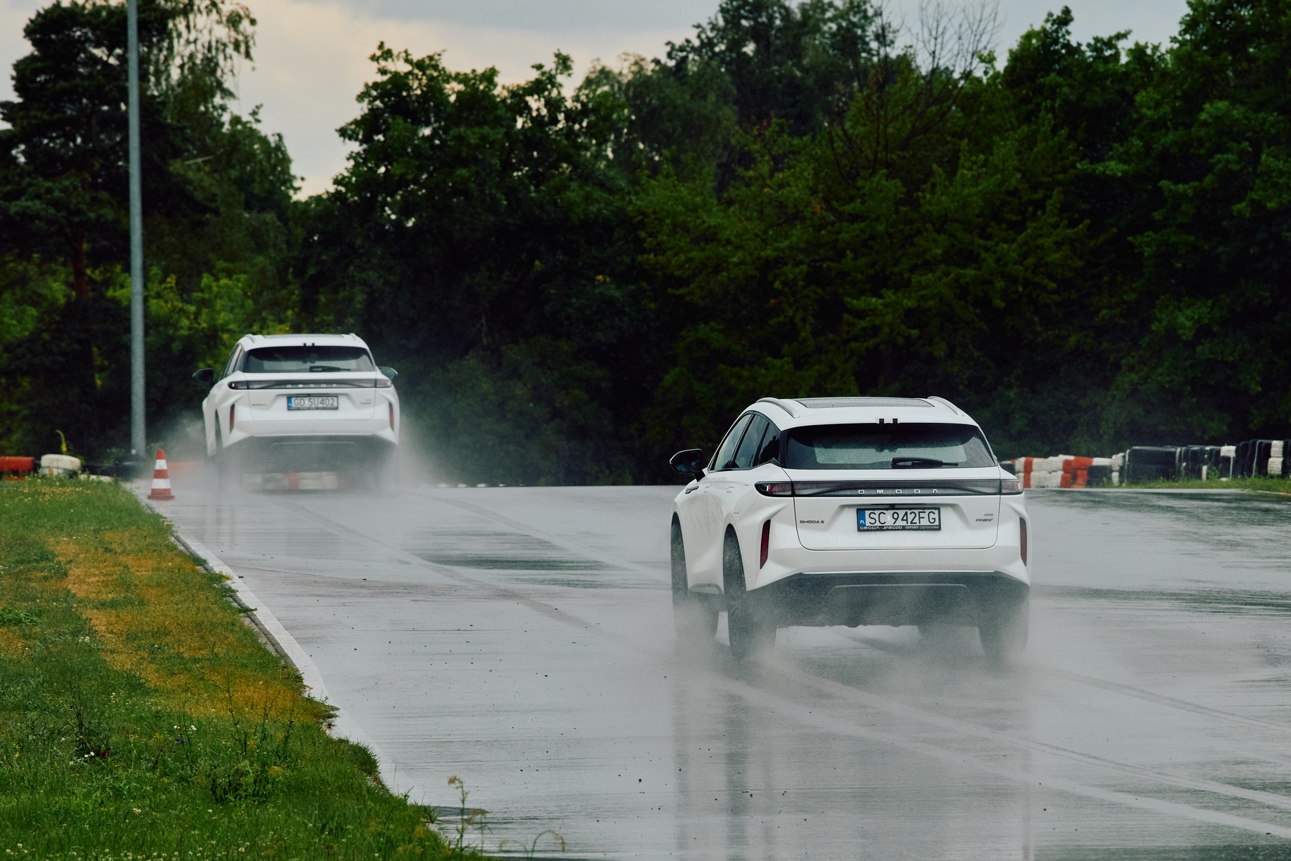 Omoda 9 Super Hybrid. Pierwsza jazda w Polsce