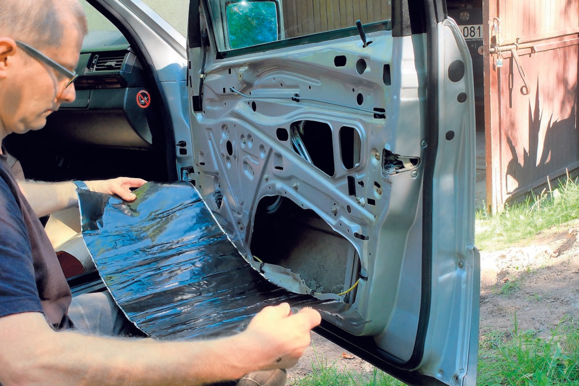 Jak samemu wyciszyć auto?