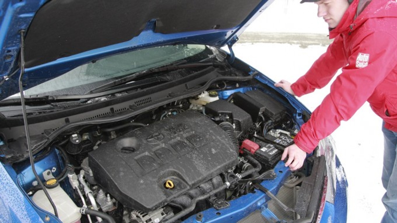 Auto Świat Test Team sprawdza nową Toyotę Auris