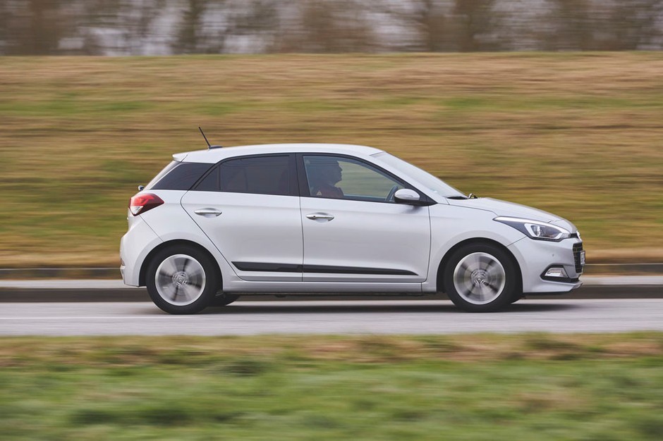 Citroen C3 kontra Hyundai i20 - nowatorsko czy klasycznie?