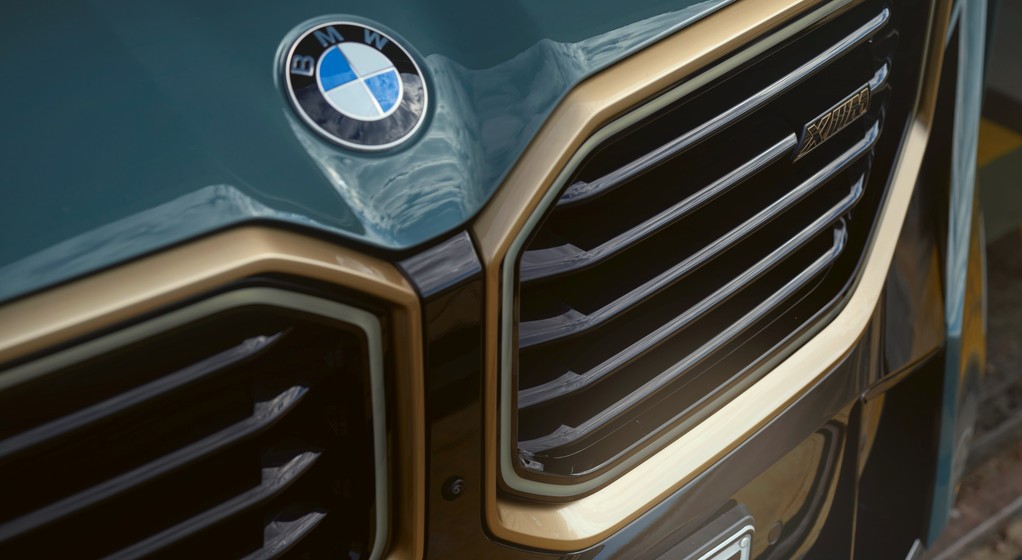 BMW XM (od 2022 r.)