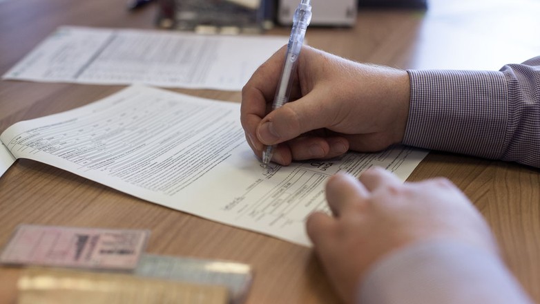 Ile kosztuje rejestracja samochodu?