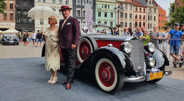Srebrne gwiazdy w Toruniu. XX Zlot Zabytkowych Mercedesów