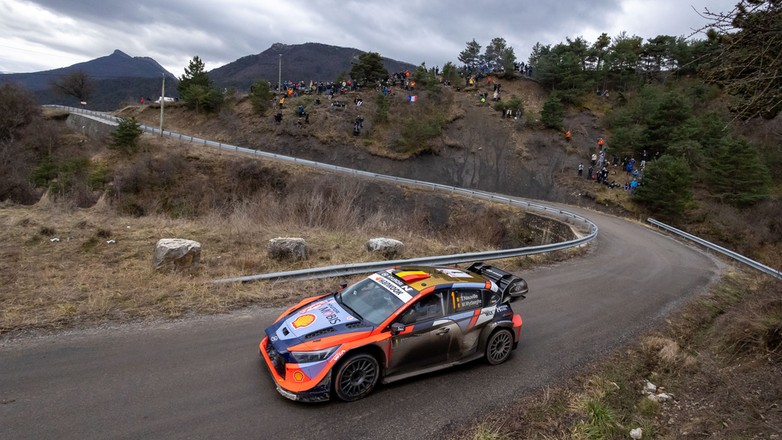 Samochód rajdowy zespołu Hyundai Motorsport