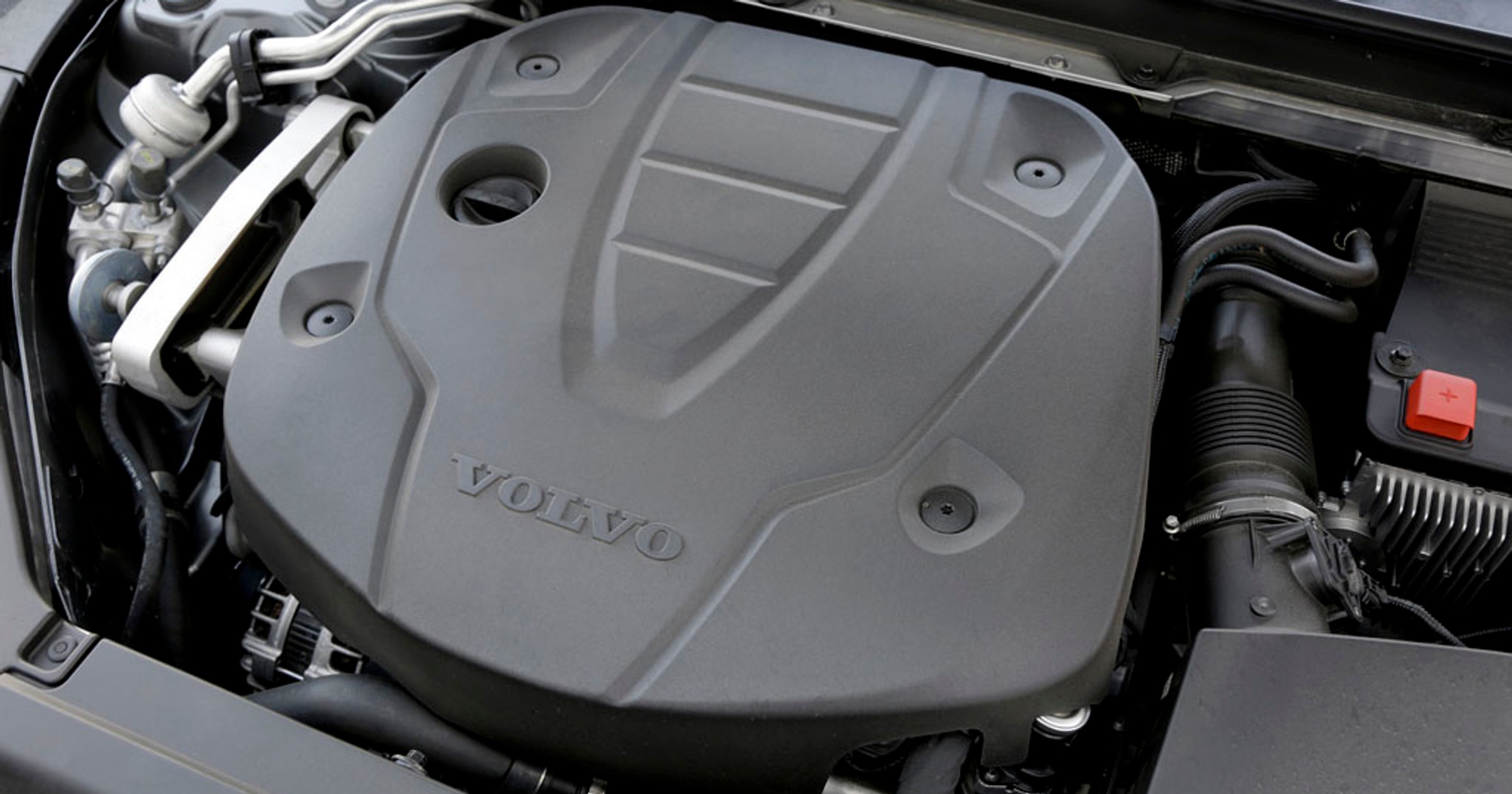 Volvo S90 D4 - inny wymiar luksusu