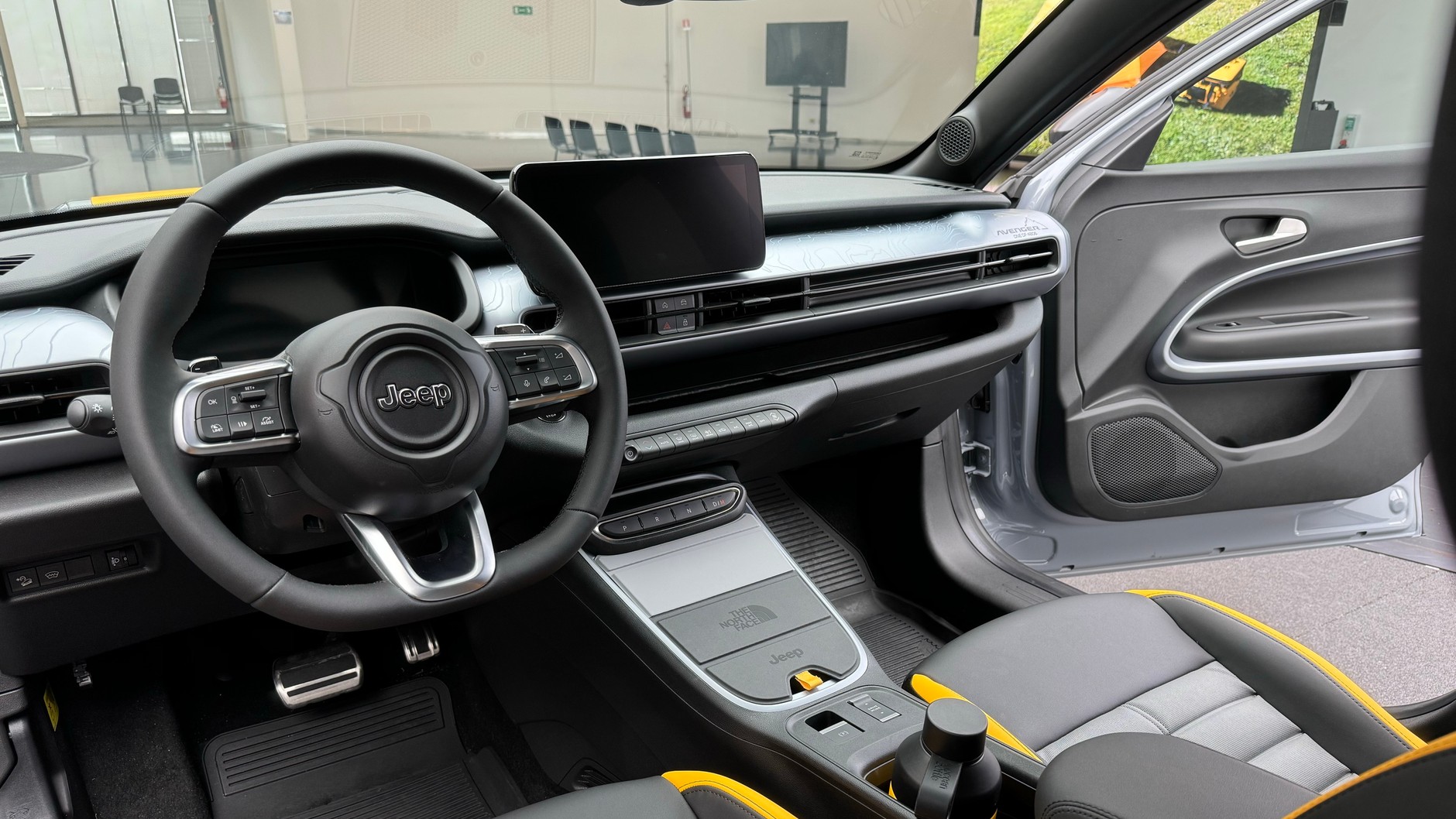 Jeep Avenger 4xe w wersji The North Face Edition