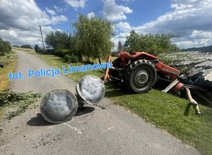 Stracił panowanie nad traktorem. 48-latek był niewiarygodnie wręcz pijany