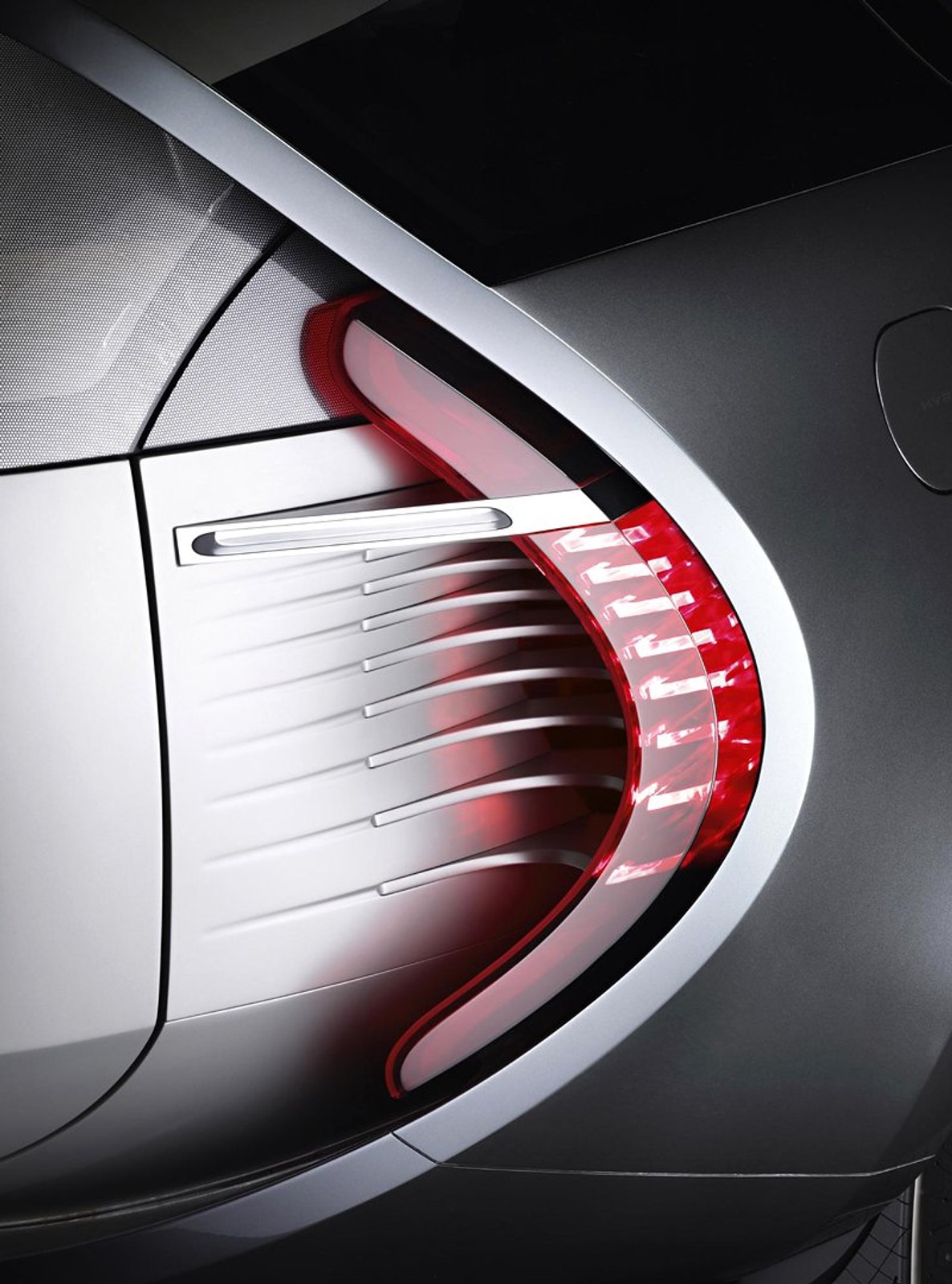 Paryż 2008: Renault przedstwia Ondeliosa (wideo)