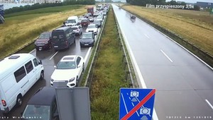 Jechali pod prąd autostradą A4, żeby nie stać w korku. Kierowcy nie unikną kary