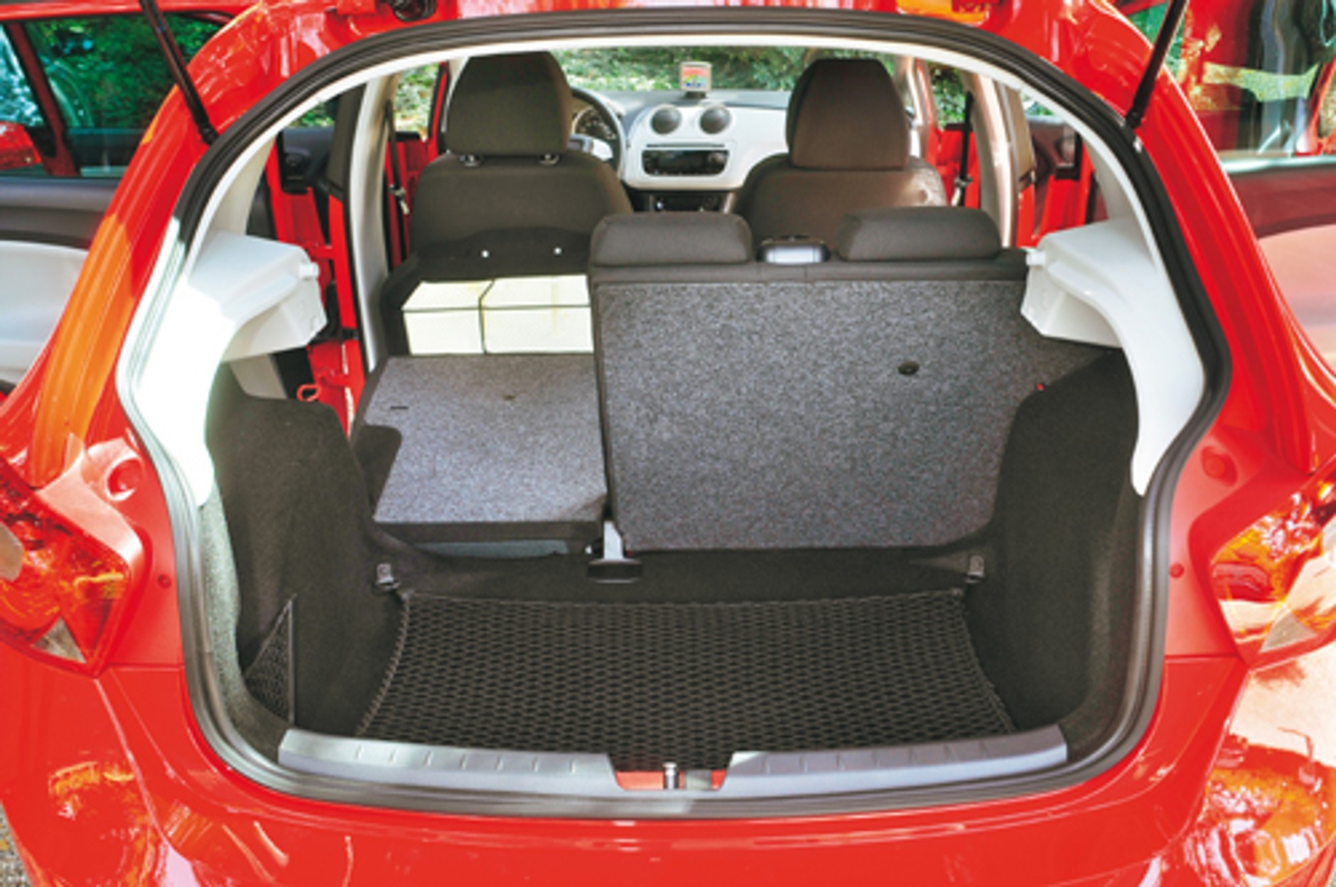 Nowa Ibiza - Seat wychodzi na prostą