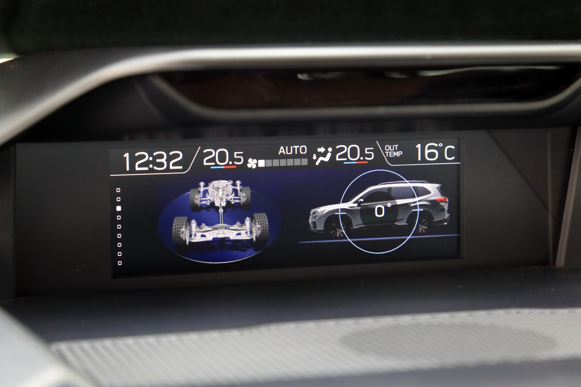 Subaru Forester 2.0 e-Boxer Platinum