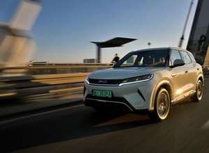 Chińscy producenci samochodów weszli do Europy tylnymi drzwiami