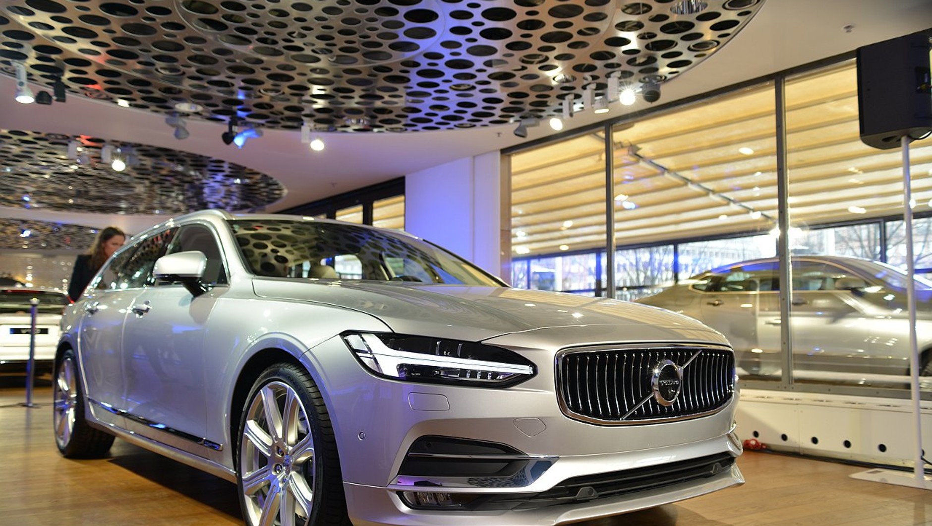 Volvo V90