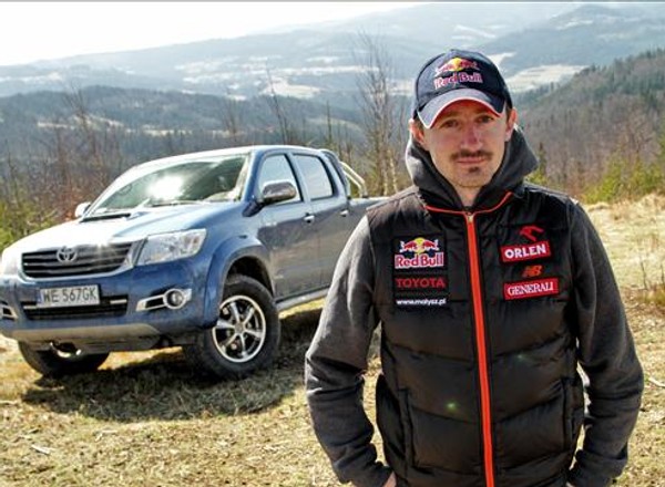 Adam Małysz i Toyota Hilux w teście