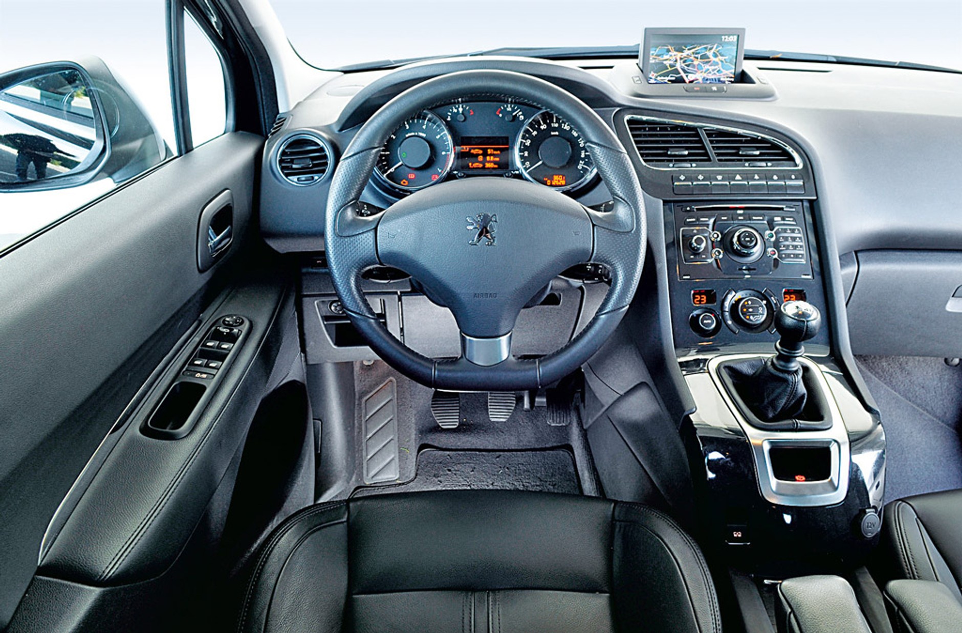 Debiutanci dla rodziny: Mazda 5 kontra Peugeot 5008 i Volkswagen Touran