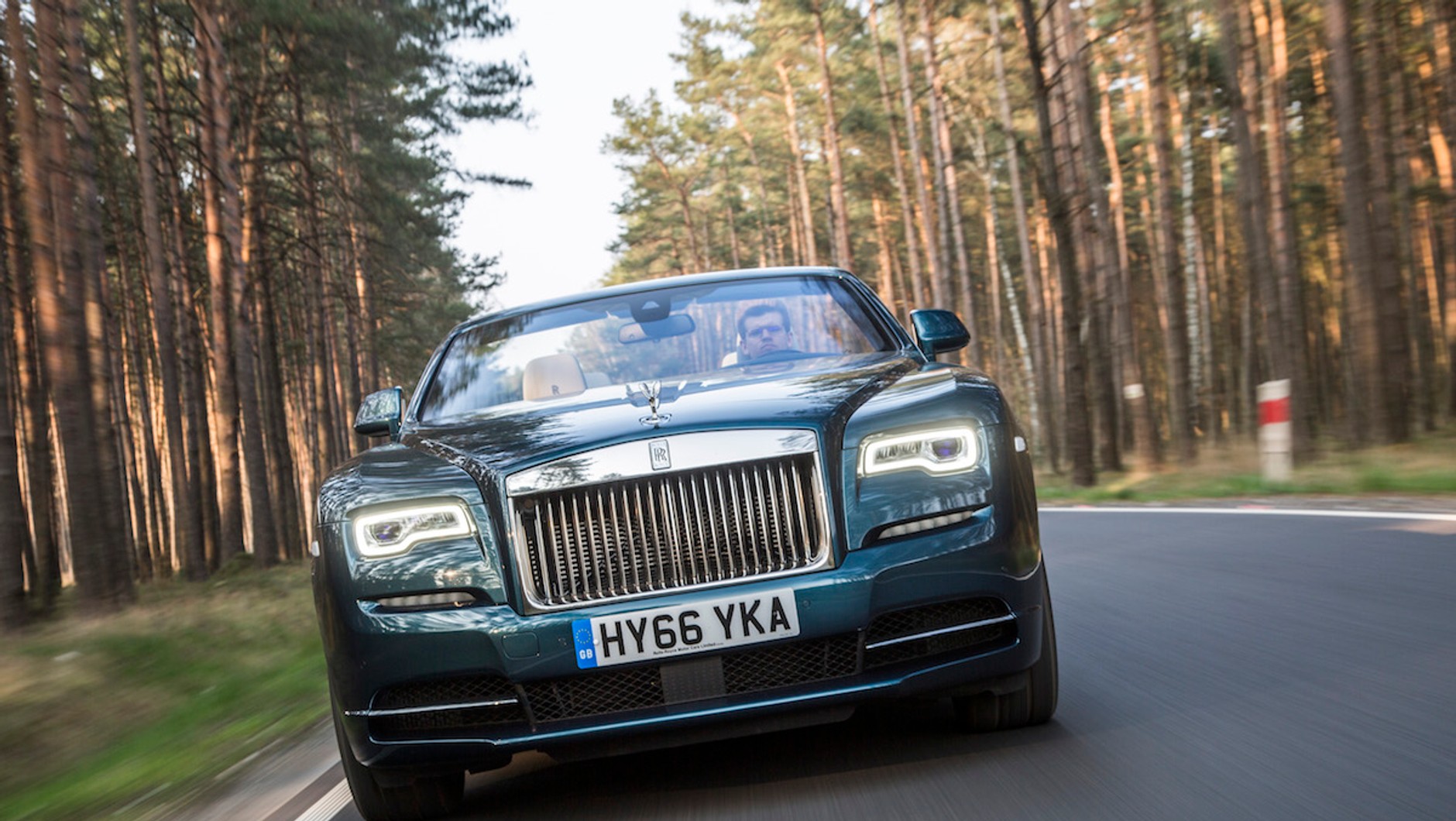 Rolls-Royce Dawn, czyli Wraith w wersji bez dachu