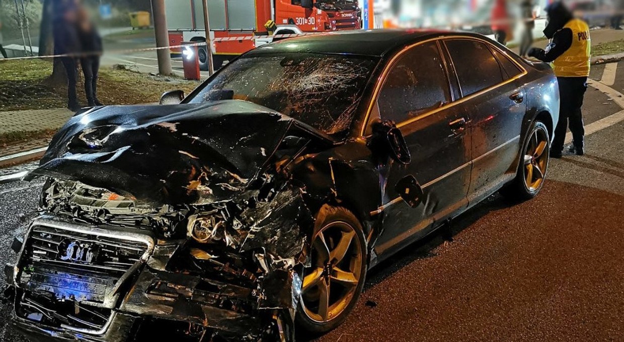 Sprawca śmiertelnego wypadku jechał 190 km na godz. "Przepraszam, nic nie pamiętam"