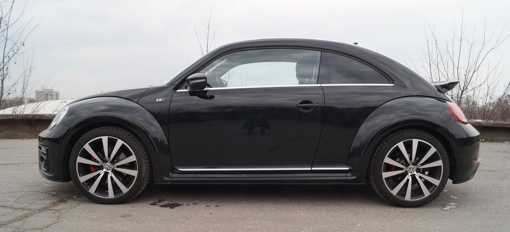 Volkswagen Beetle R-Line 2.0 TSI - sportowym design nadwozia