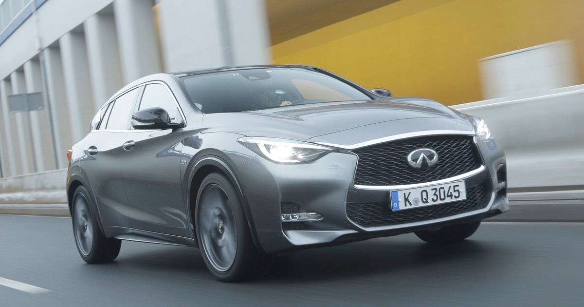 Infiniti Q30 2.0t AWD